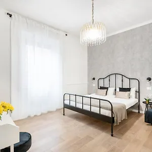 White Flat Ground Floor Apartamento Roma
