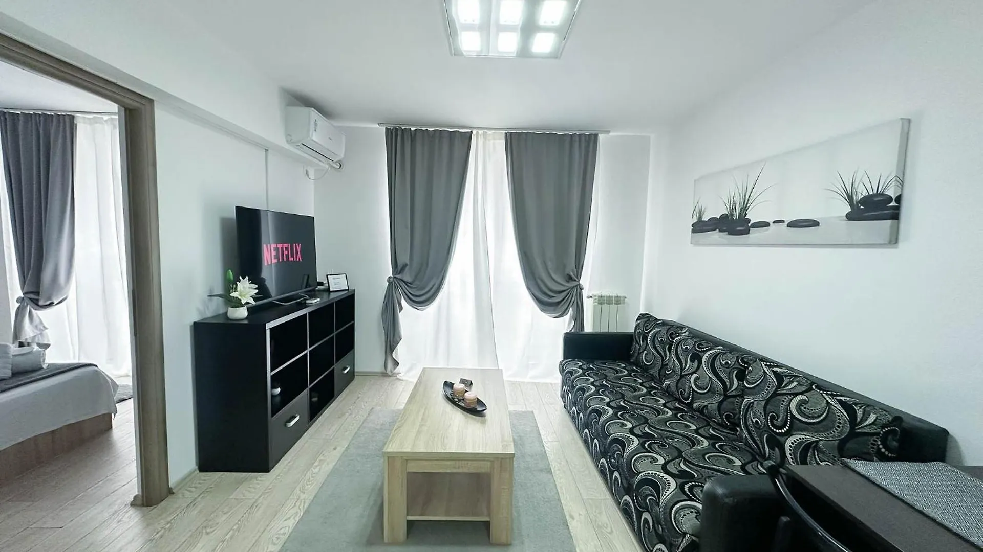 Sunrise Apartments City Center Бухарест